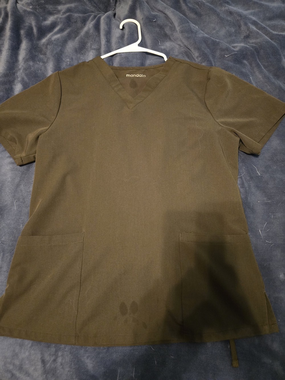 Mandala Women's V-Neck Scrub Set in Olive Green